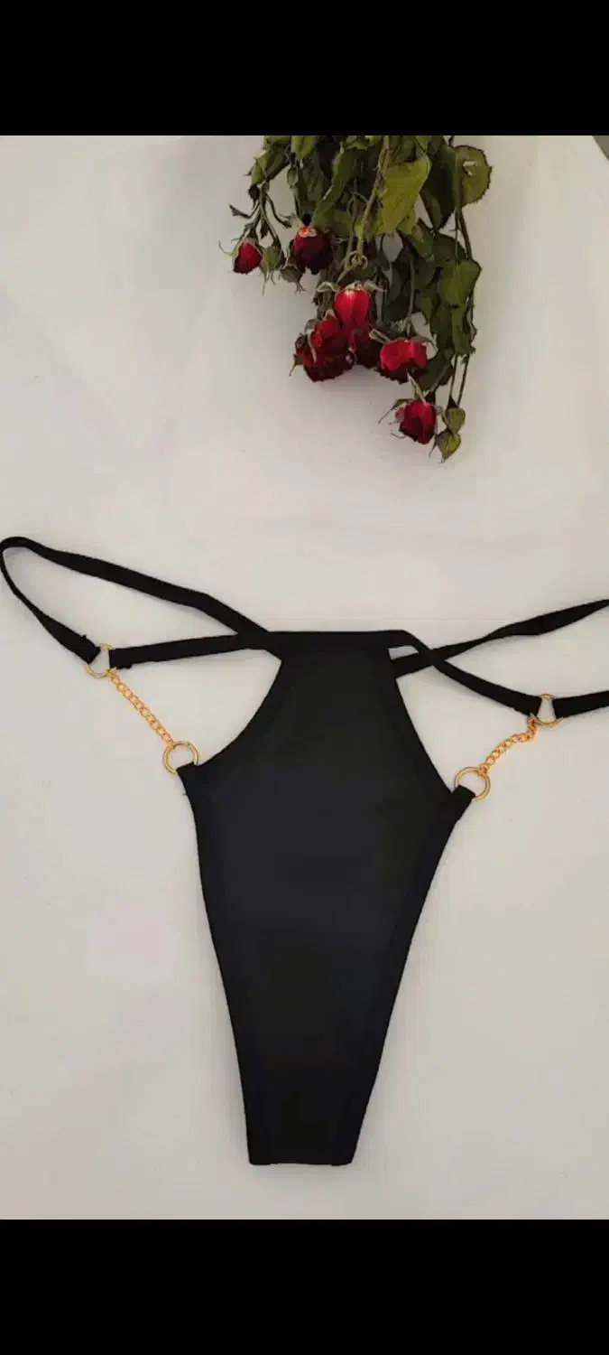 لباس زیر|لباس|مرودشت, ابوذر شمالی|دیوار