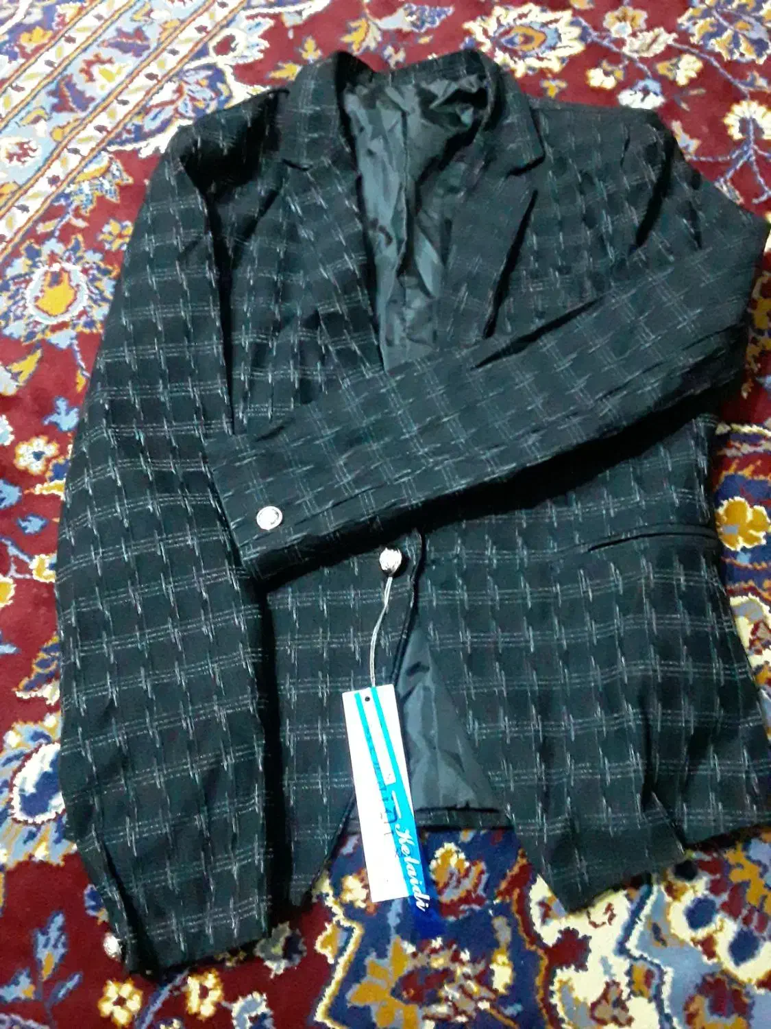 کت مشکی|لباس|خورموج, |دیوار