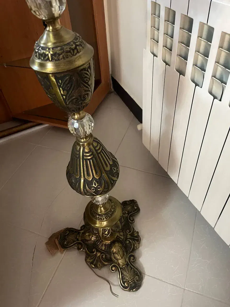 آباژور پایه بلند|چراغ خواب و آباژور|کرج, باغستان|دیوار