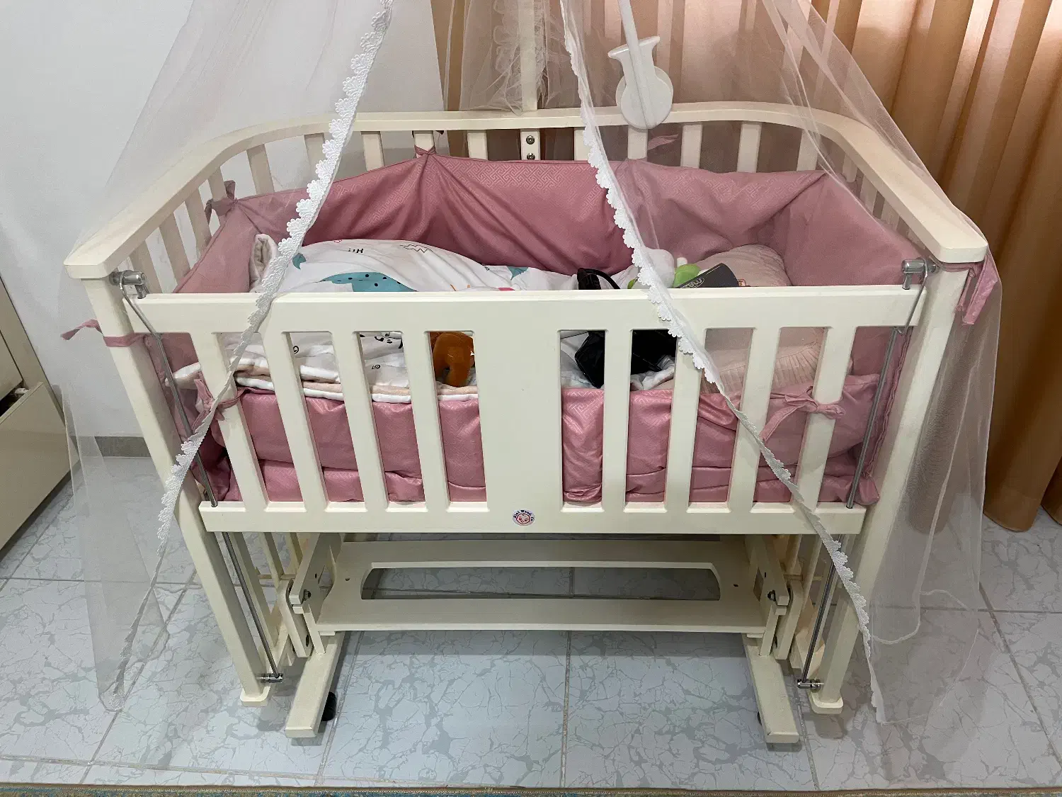 تخت کنار مادر|تخت و صندلی بچه|لنگرود, |دیوار