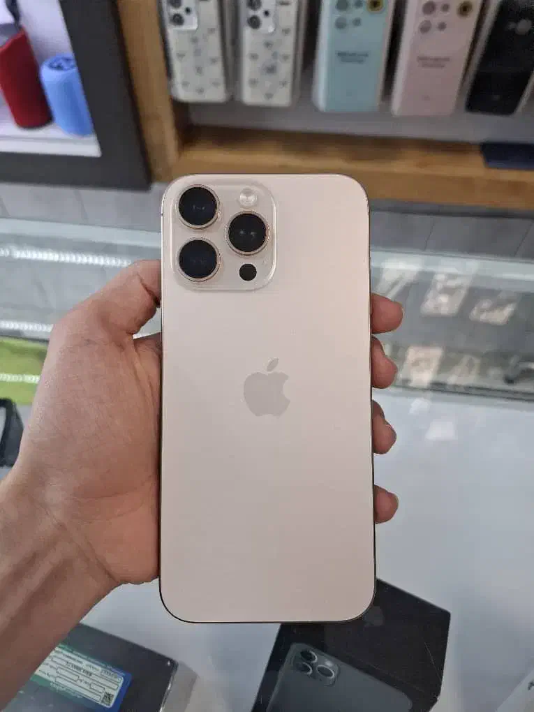 آیفون16پرومکس ۲۵۶ اک با گارانتی شرکتی چکی|موبایل|مشهد, شریف|دیوار