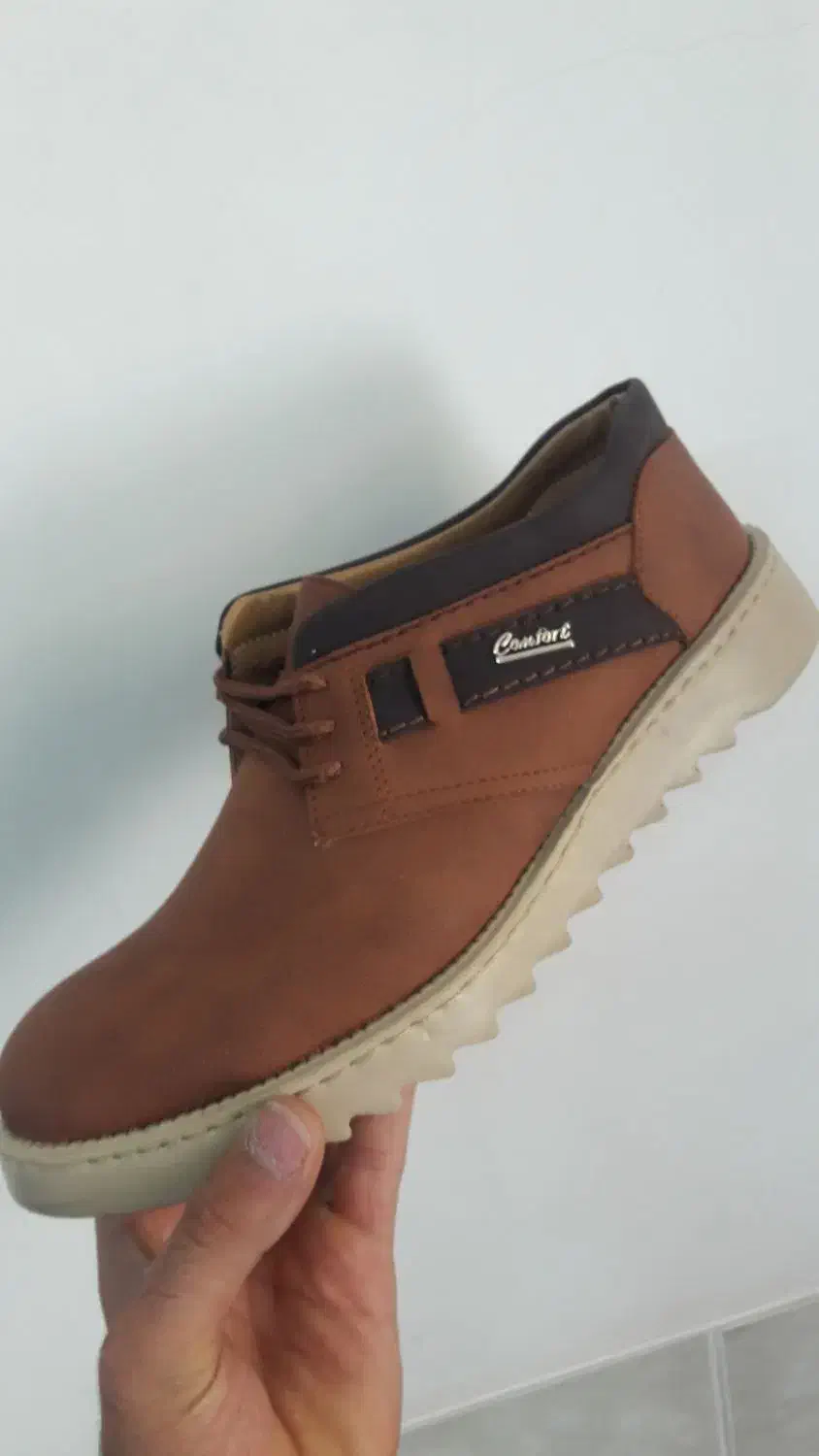 کفش کلاسیک و راحت سایز ۴۳|کیف، کفش، کمربند|فولادشهر, B4|دیوار