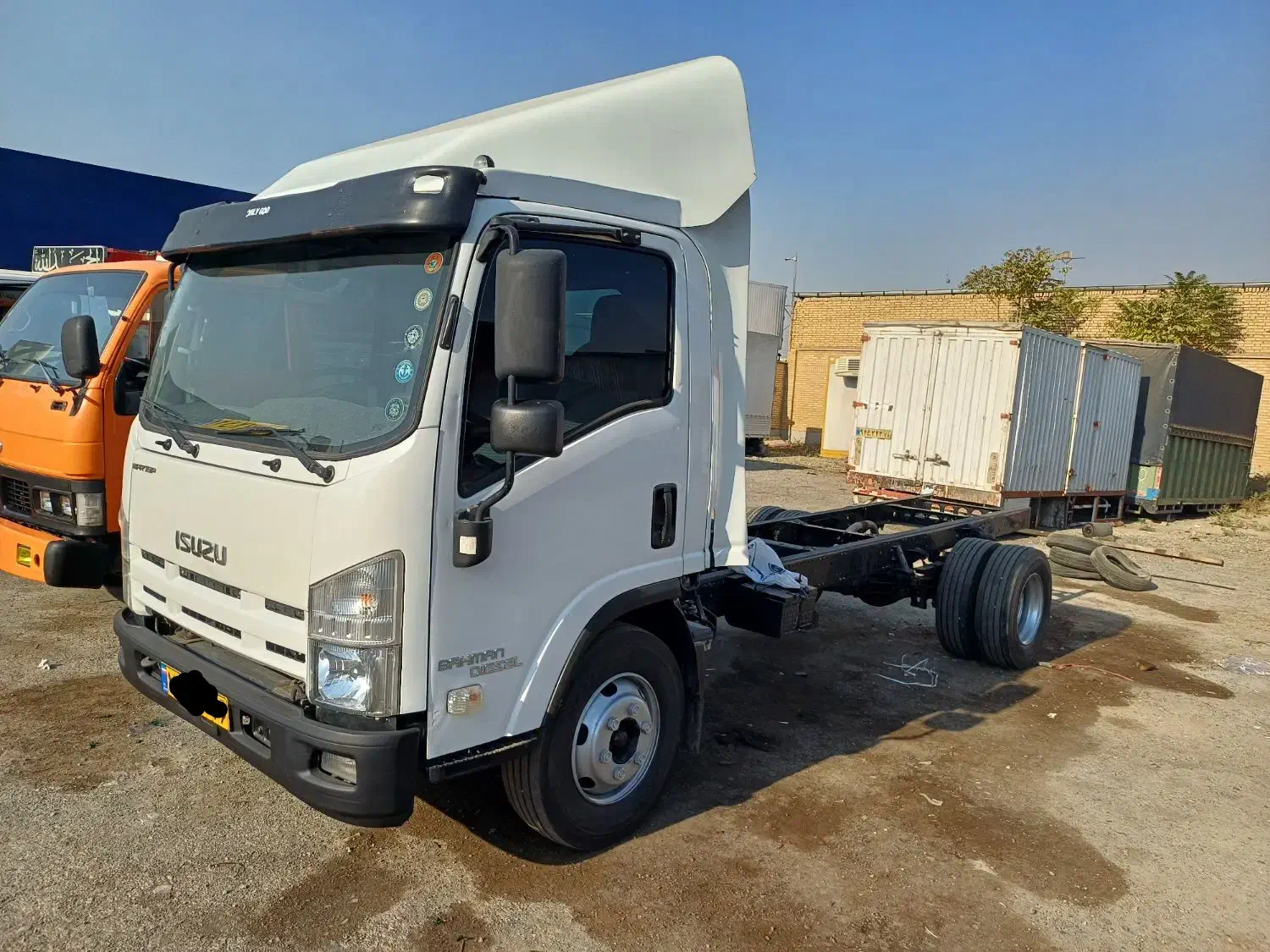 ایسوزو ۶ تن مدل ۹۳ بیرنگ|خودرو سنگین|اسلام‌شهر, ملک‌آباد|دیوار