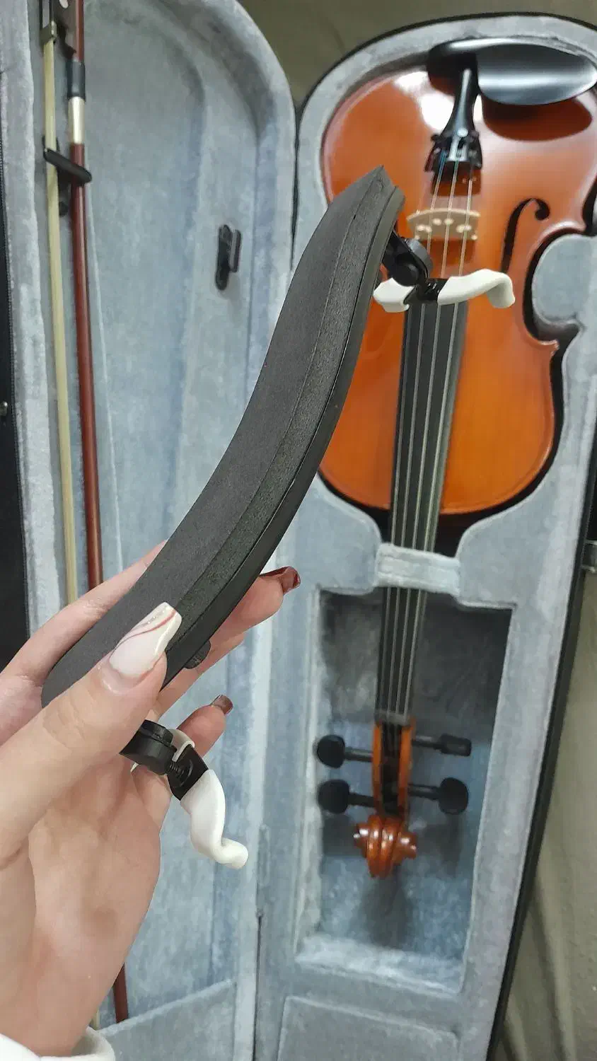 ویولن TF سایز 4/4.کاملا سالم.حدودیکماه استفاده شده|ویولن|کرج, حیدرآباد|دیوار