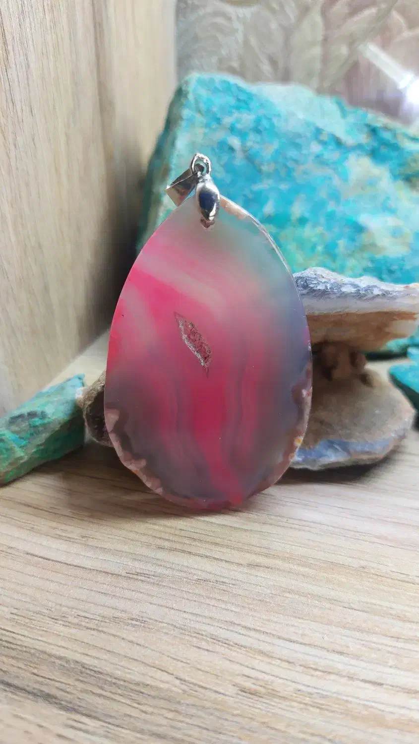 دو نمونه از سلیمانی های کمیاب|جواهرات|میبد, |دیوار