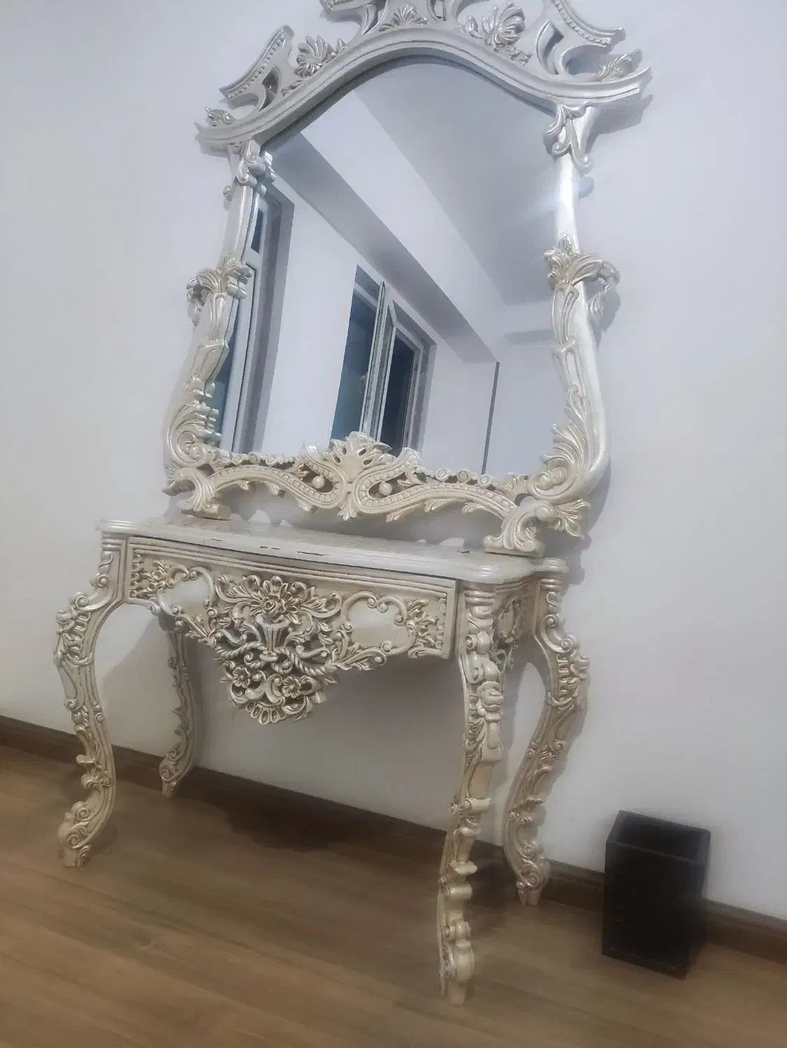 کنسول و آینه|بوفه، ویترین، کنسول|اردبیل, |دیوار