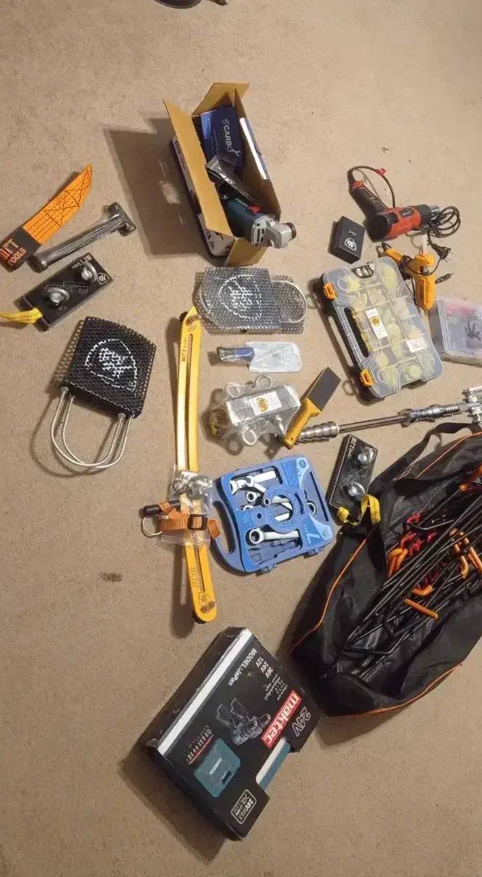 تعدادی ابزار صافکاری نو به فروش میرسد|قطعات یدکی و لوازم جانبی|بروجرد, |دیوار