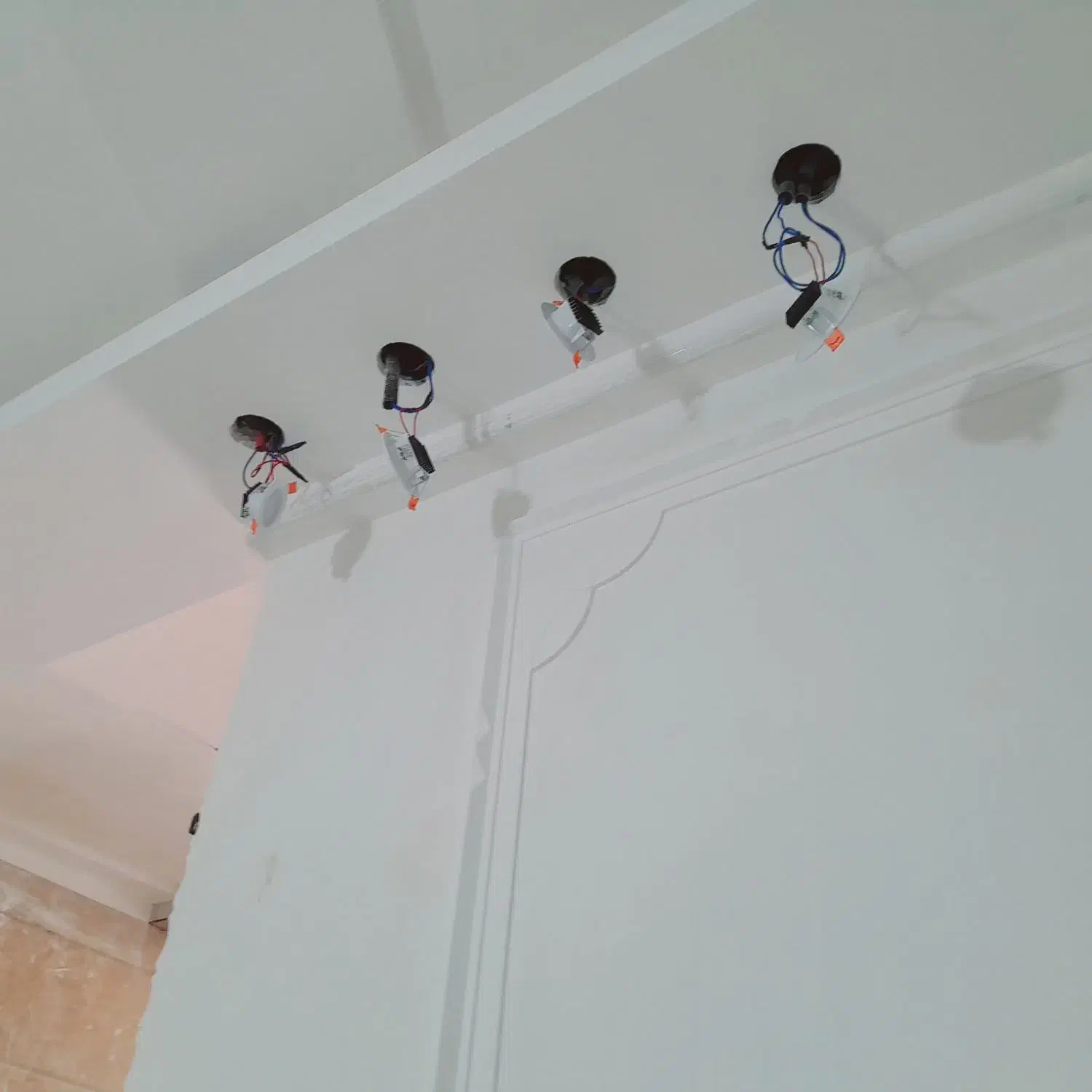 برق کشی با قیمت مناسب|خدمات پیشه و مهارت|میرجاوه, |دیوار