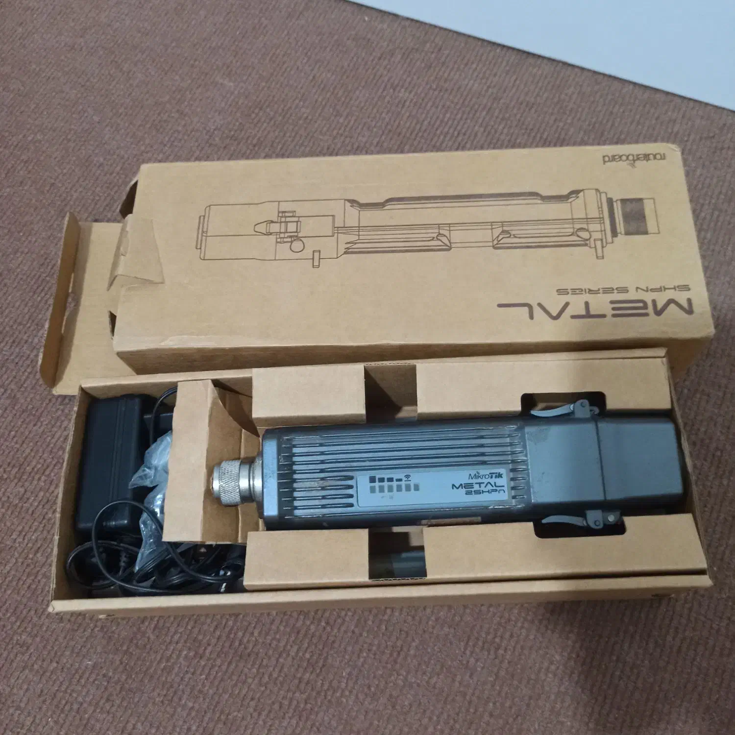 رادیو میکروتیک برای استفاده شبکه و پخش اینترنت|مودم و تجهیزات شبکه|شاهین‌شهر, فردوسی|دیوار