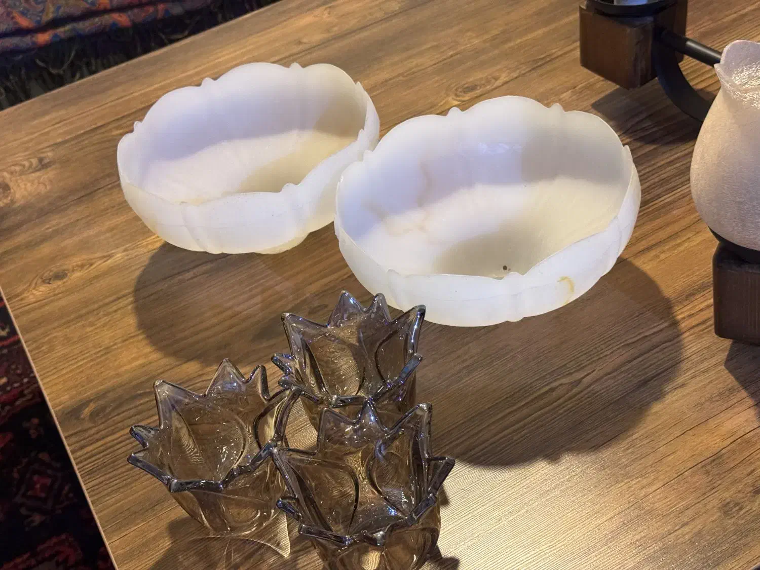 لوستر چوبی فلزی سه شاخه کاملا سالم وچندعدد حباب|لوستر و چراغ آویز|زنجان, |دیوار