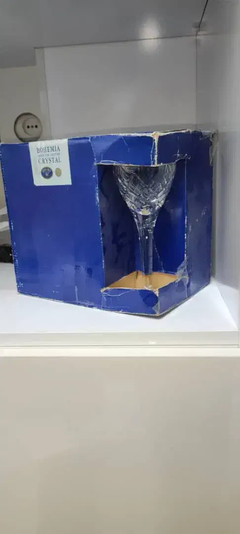 یک عدد تنگ و گیلاس|صنایع دستی و سایر لوازم تزئینی|تهران, مشیریه|دیوار