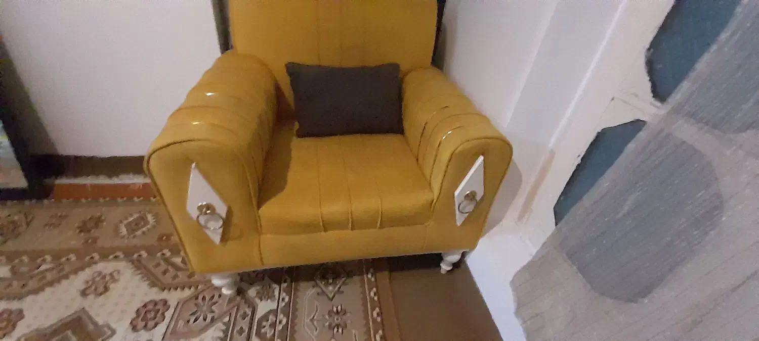 مبل هفت نفره تمیزدرحدنو|مبلمان خانگی و میز عسلی|آمل, |دیوار