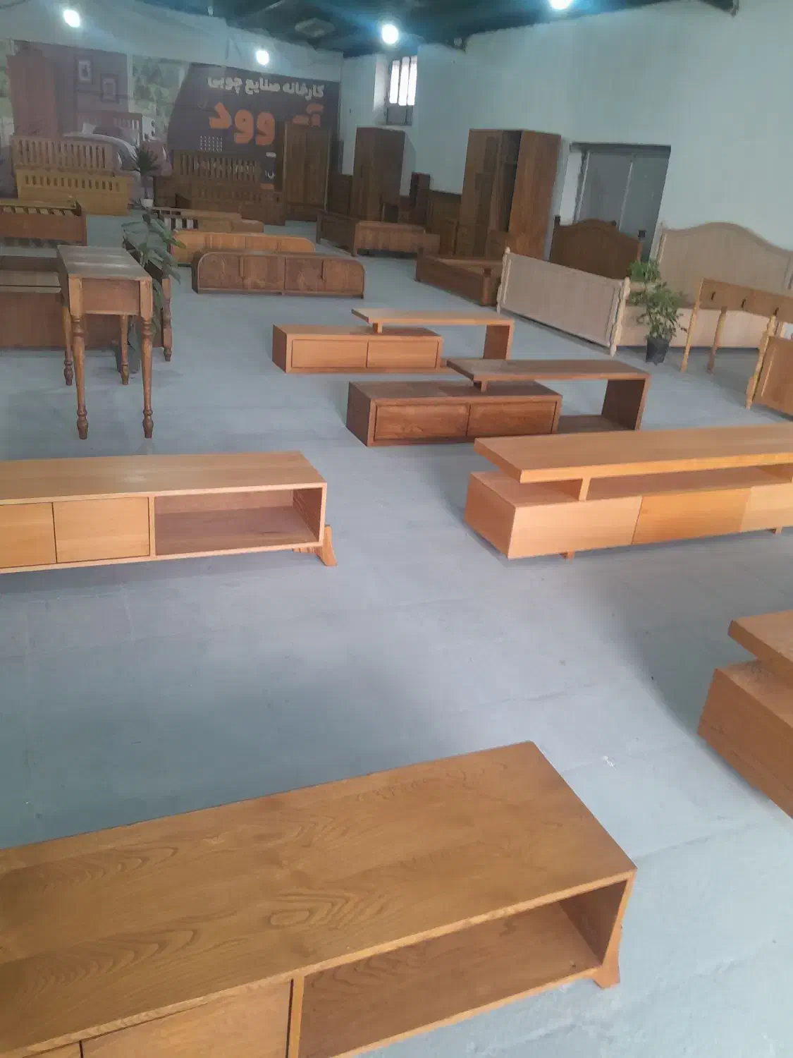 به یک همکار نیمه ماهردر کابینت نیازمندیم|استخدام معماری، عمران و ساختمانی|شوط, |دیوار