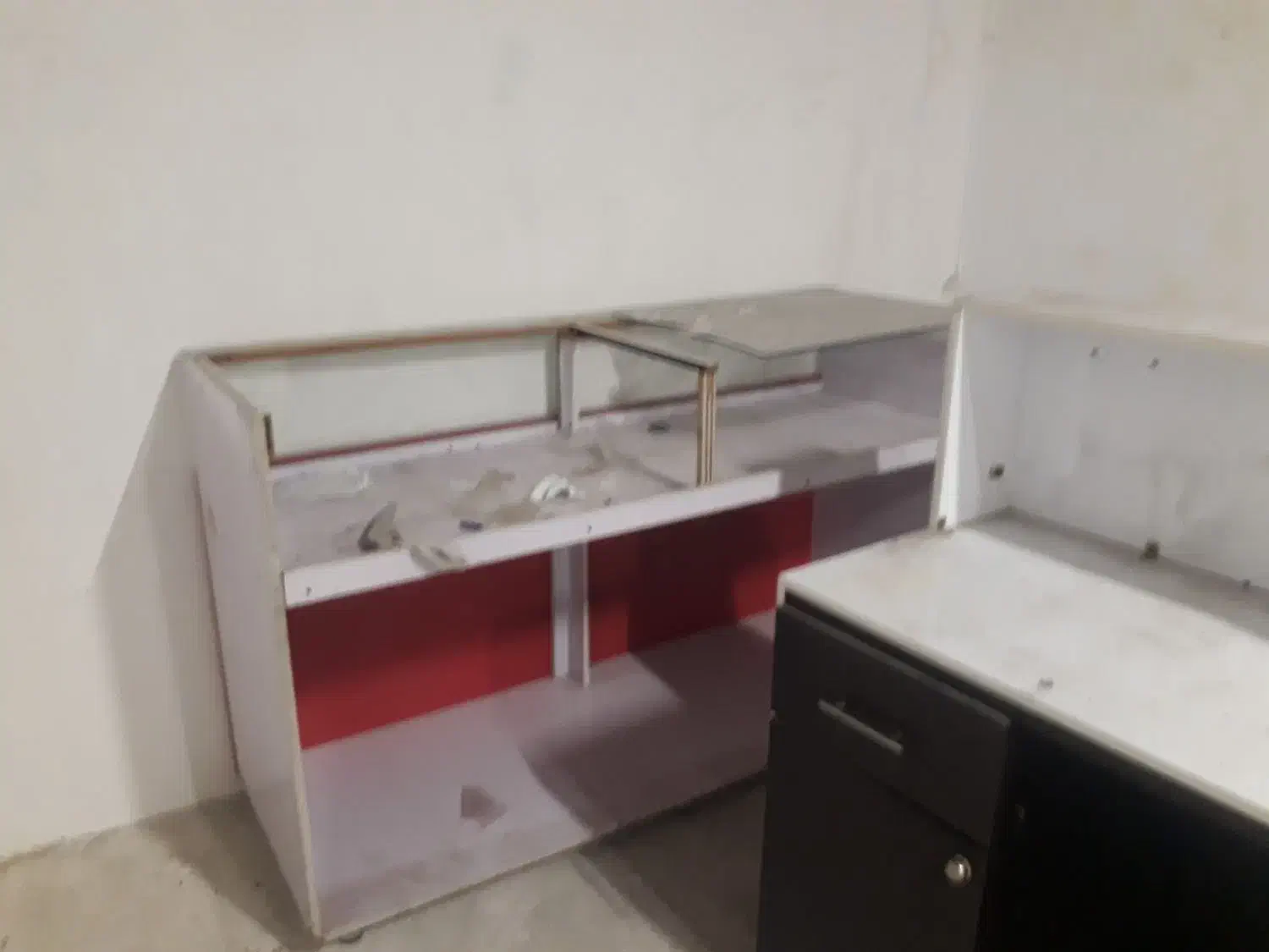 میز و ویترین|بوفه، ویترین، کنسول|مشهد, یاس|دیوار