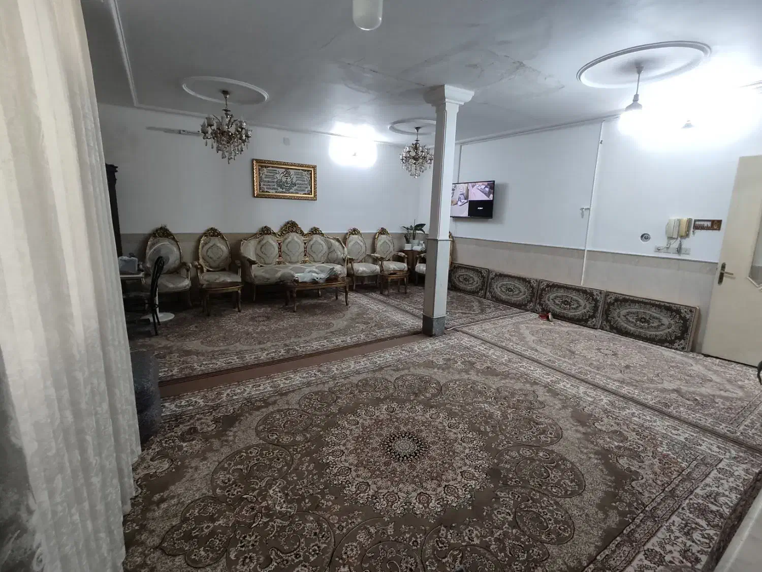 124مترویلایی جنوبی همکف بالا سندششدانگ خیابان آذر|فروش خانه و ویلا|قم, منبع آب|دیوار