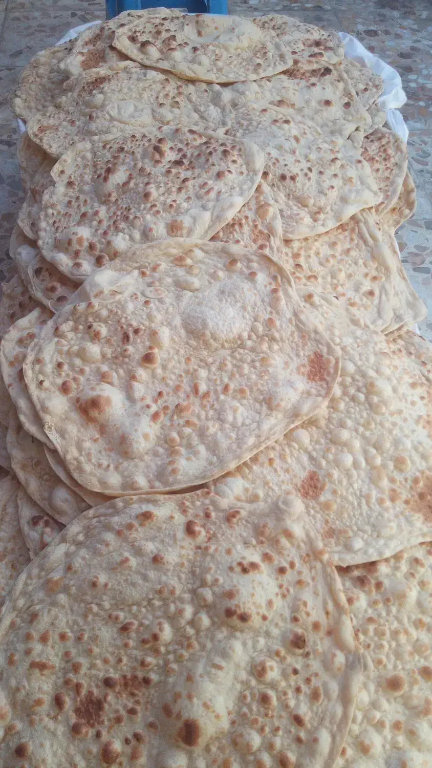 نان سنتی تنوری خانگی|خوردنی و آشامیدنی|اهواز, زندوکیلی|دیوار
