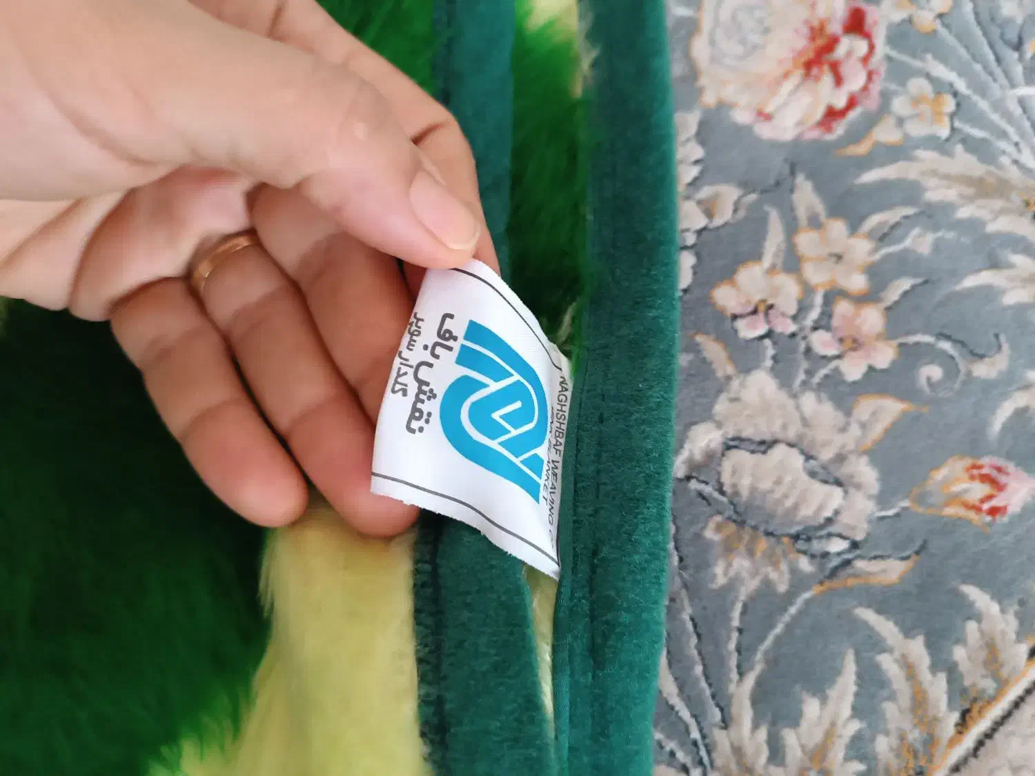 پتوگلدارقدیمی پربافت|رختخواب، بالش، پتو|پاکدشت, پاکدشت (مامازند)|دیوار