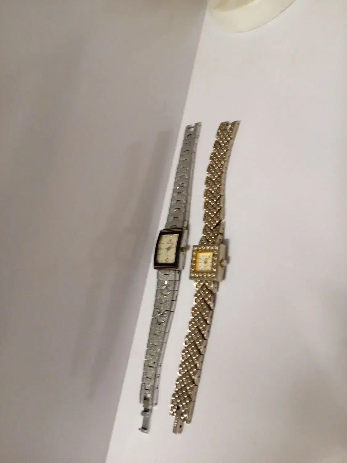 نیم ست رنگ ثابت دوعدد ساعت زنانه|بدلیجات|اسلامشهر, شهرک قائمیه|دیوار