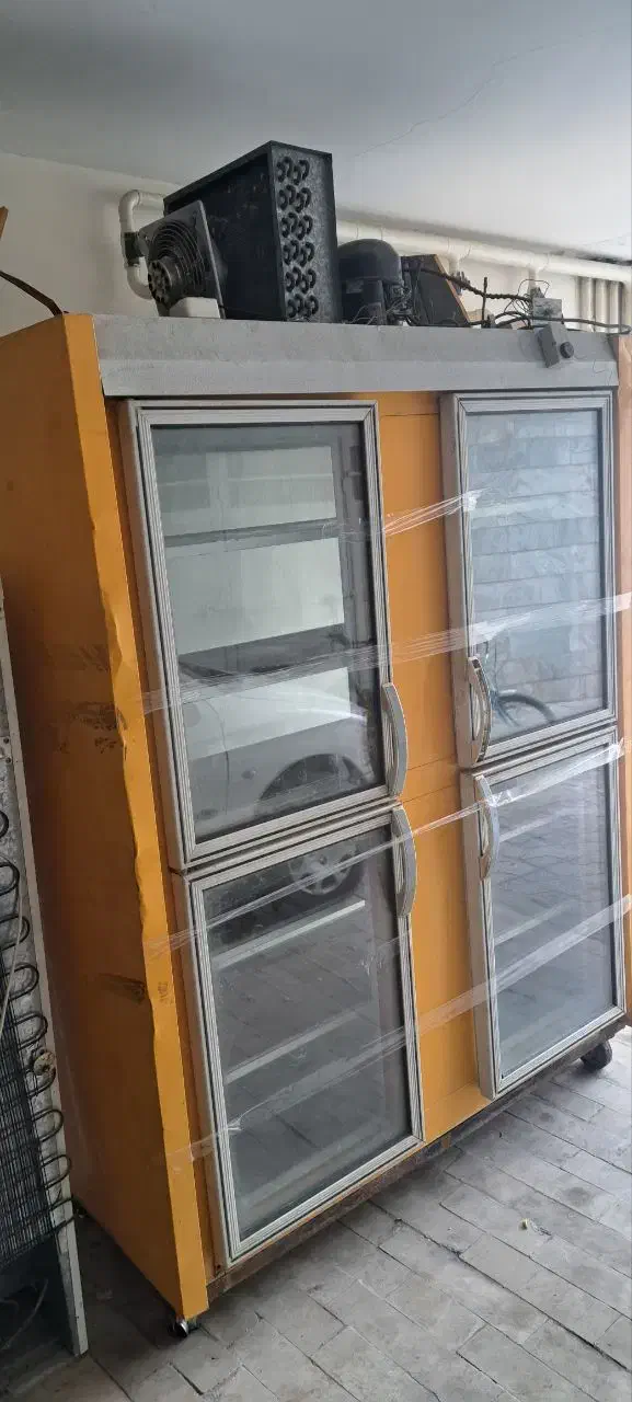 یخچال ۴ درب ایستاده|فروشگاه و مغازه|بروجرد, |دیوار