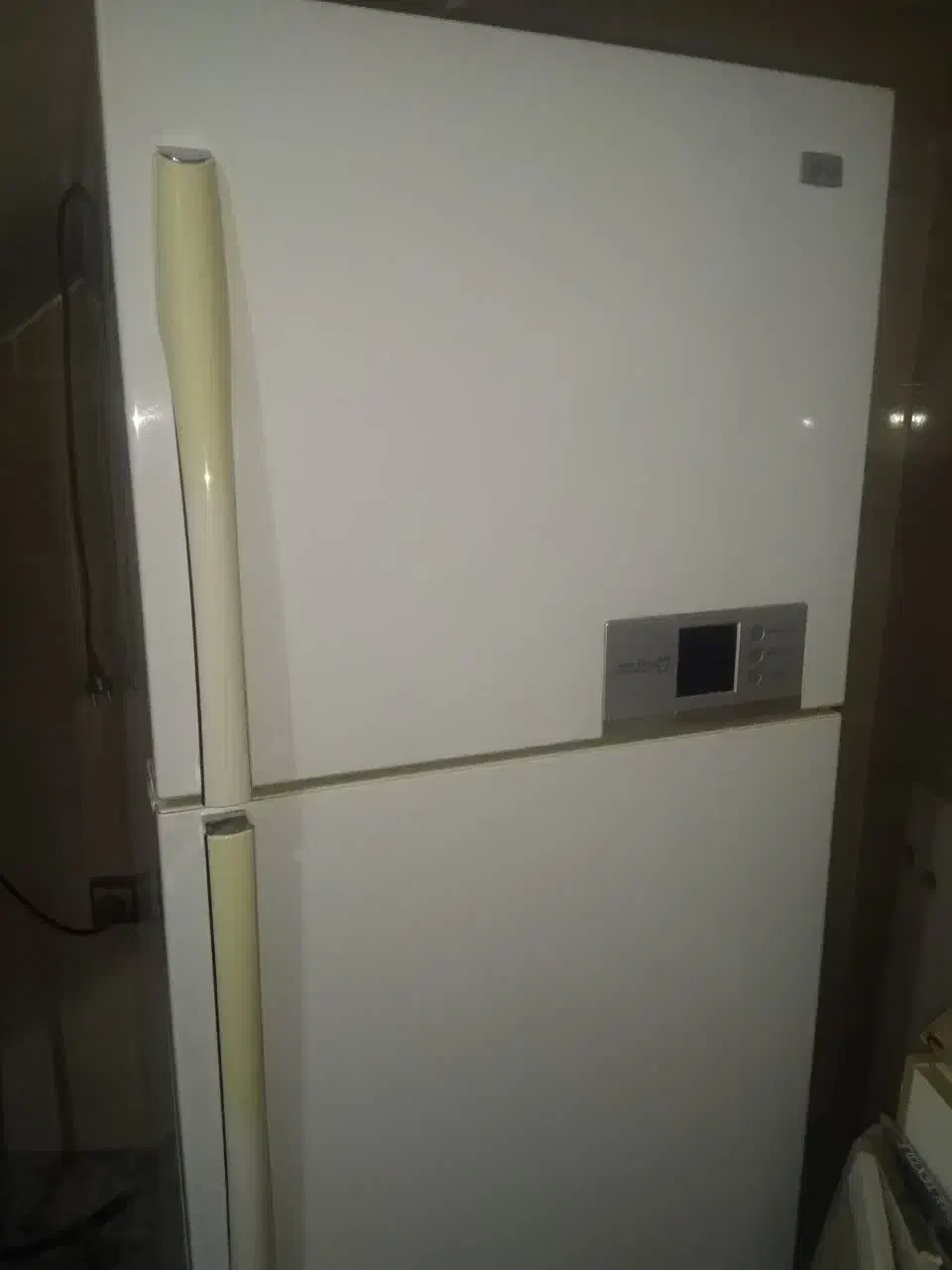 یخچال|یخچال و فریزر|اصفهان, فجر|دیوار