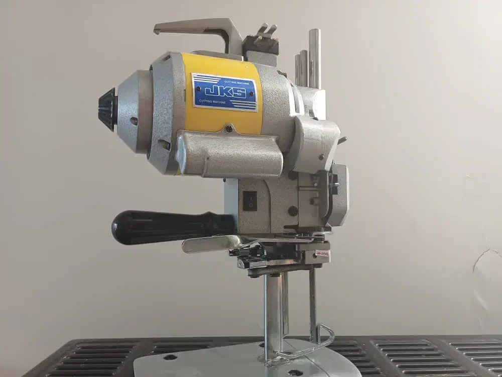 قیچی برش - قیچی عمود بر - قیچی خیاطی - قیچی|لوازم خیاطی و بافتنی|شیراز, گلدشت معالیآباد|دیوار