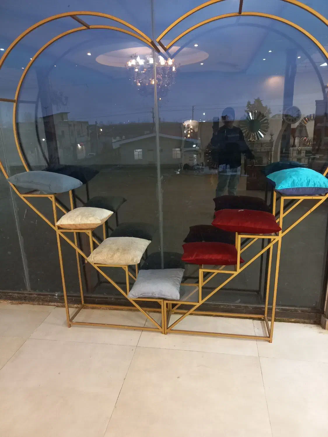 کوسن|رختخواب، بالش، پتو|رشت, آتشگاه|دیوار