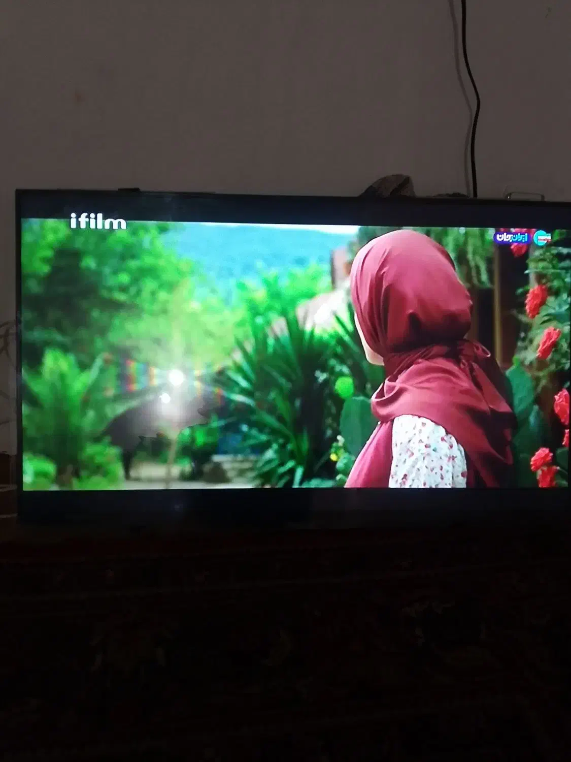 فول ال|تلویزیون و پروژکتور|ساری, |دیوار