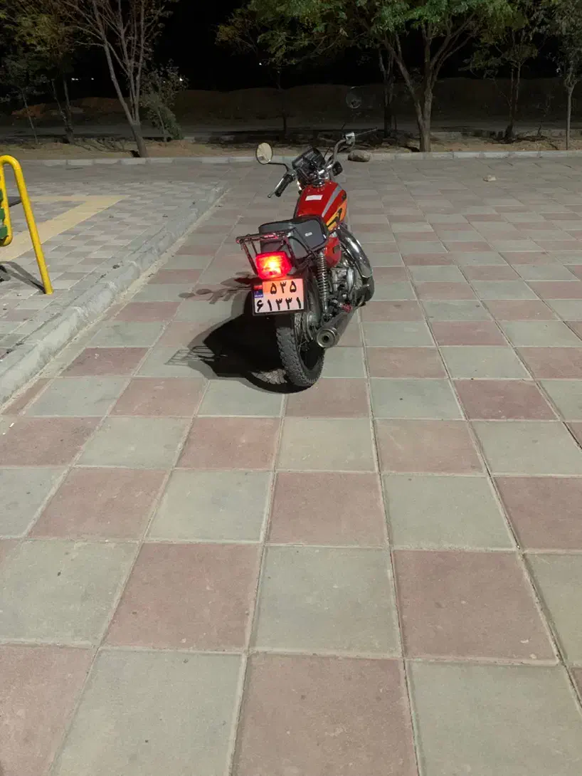 هندا۱۲۵مدل۸۴|موتورسیکلت|خمین, |دیوار