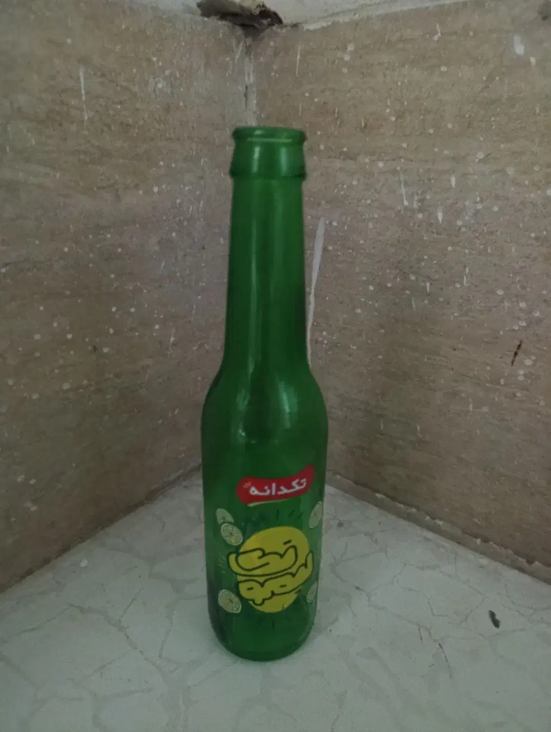 شیشه گل|ظروف نگهدارنده، پلاستیکی، یک‌بارمصرف|مشهد, شهرک رازی (شهرک غرب)|دیوار