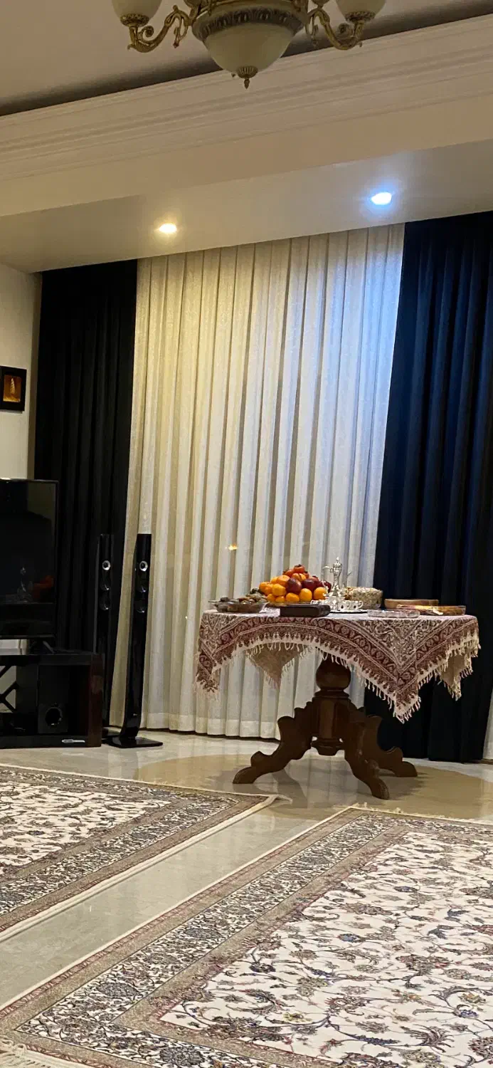 فروش فرش پرده میز تلویزیون زیر قیمت دلیل تغیر دکور|فرش|تهران, بوستان جنگلی لویزان|دیوار