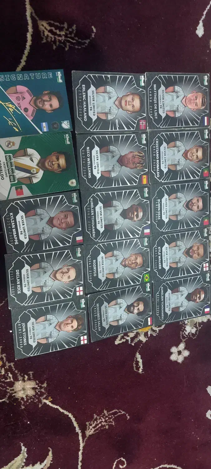 کیمدی|اسباببازی|قائن, |دیوار