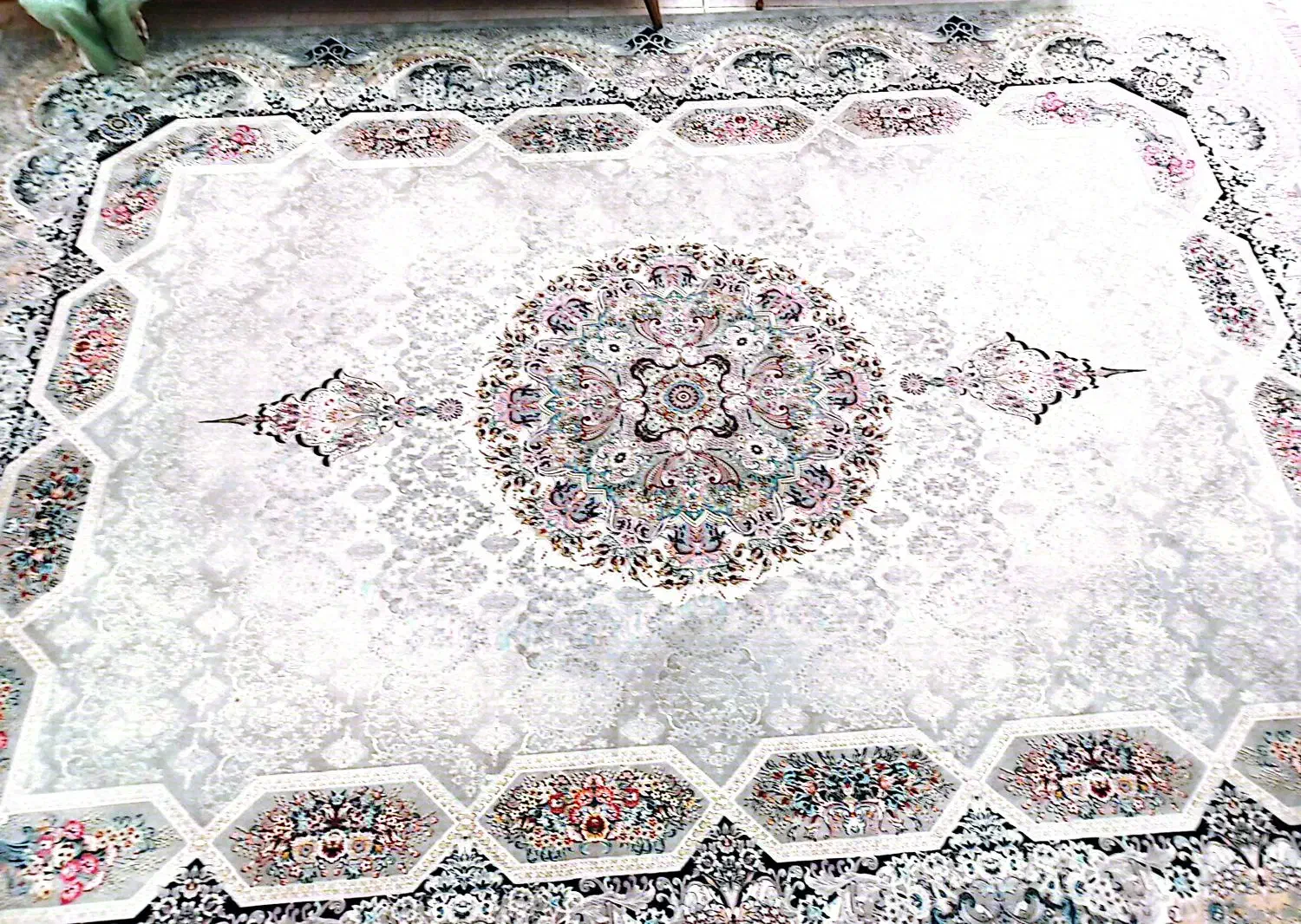 فرش۱۲متری|فرش|کرمانشاه, |دیوار