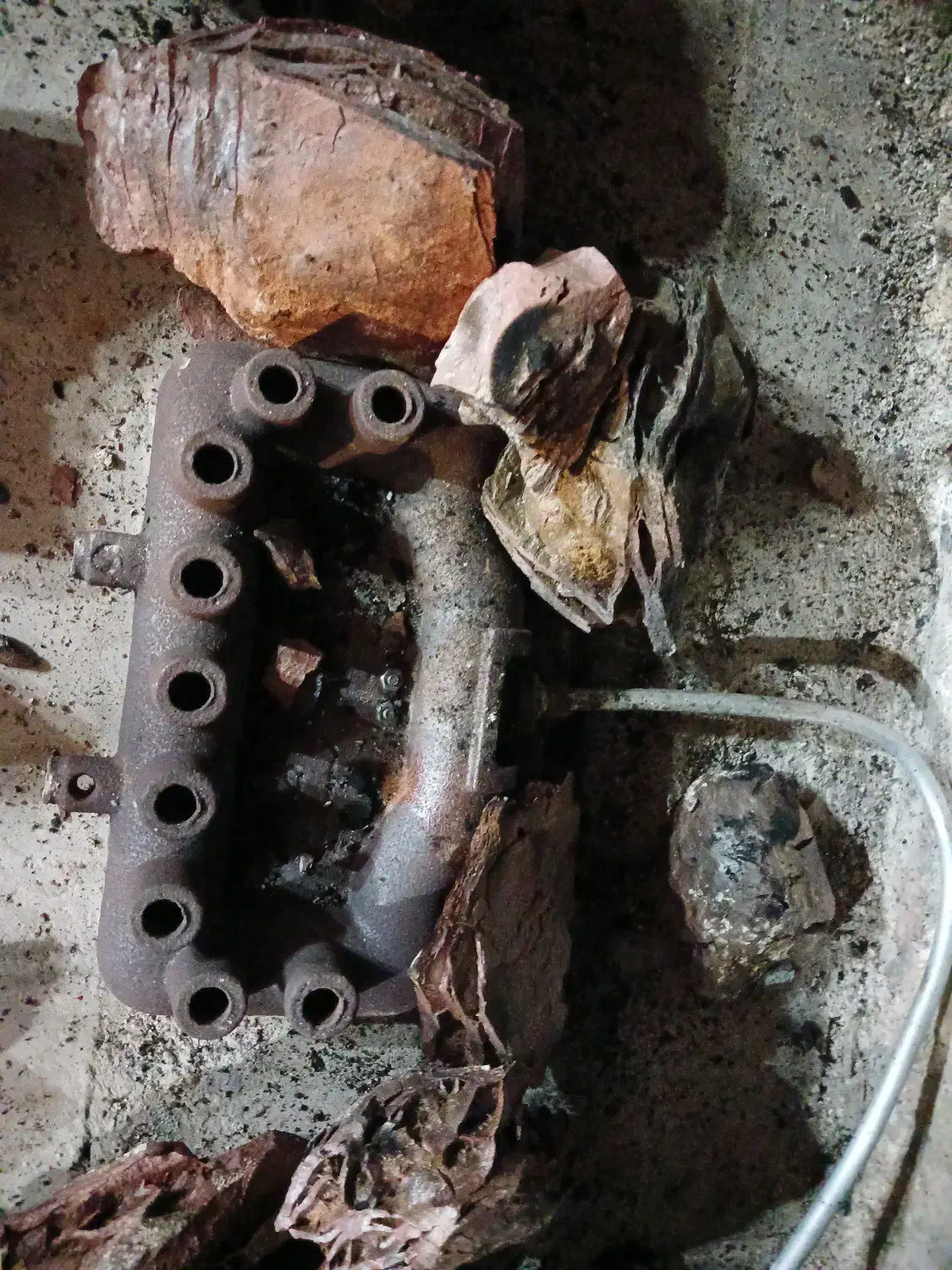 مشعل شومینه بهمراه سنگ های تزیینی|بخاری، هیتر، شومینه|نوشهر, |دیوار