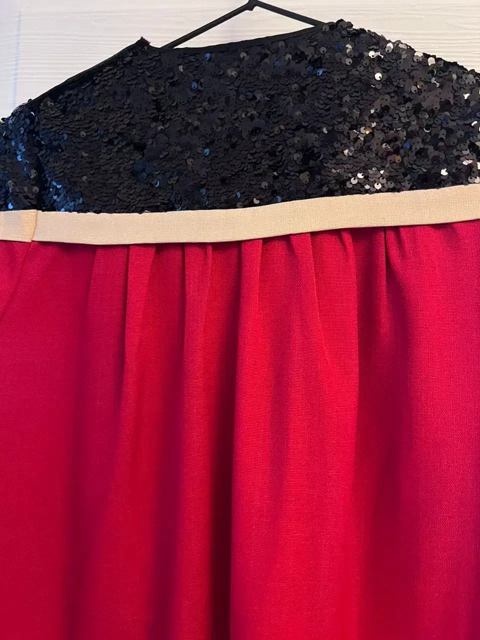 ۲ عدد مانتو کاملا نو توضیحات مطالعه شود|لباس|پردیس, فاز ۸|دیوار