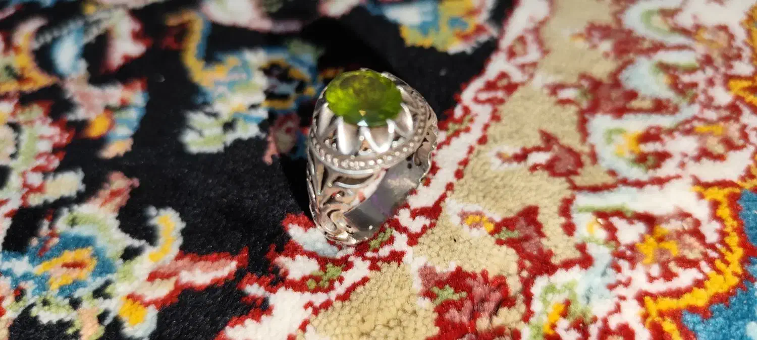 انگشتر‌هایه اصل قدیمی|کلکسیون اشیاء عتیقه|هرسین, |دیوار