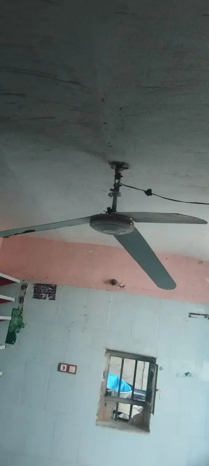 پنکه قدیمی سالم|پنکه و تصفیهکنندهٔ هوا|دزفول, |دیوار