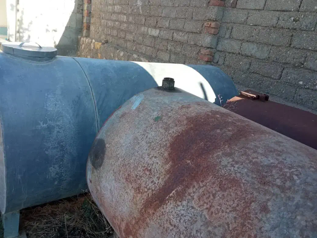 سه عددتانکرنفت وآب|مصالح و تجهیزات ساختمان|اردبیل, |دیوار