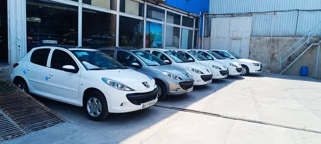 گروه خودرویی احمدی-۲۰۷ سقف پانا TU5P سفید ۱۴۰۴|خودرو سواری و وانت|ارومیه, |دیوار