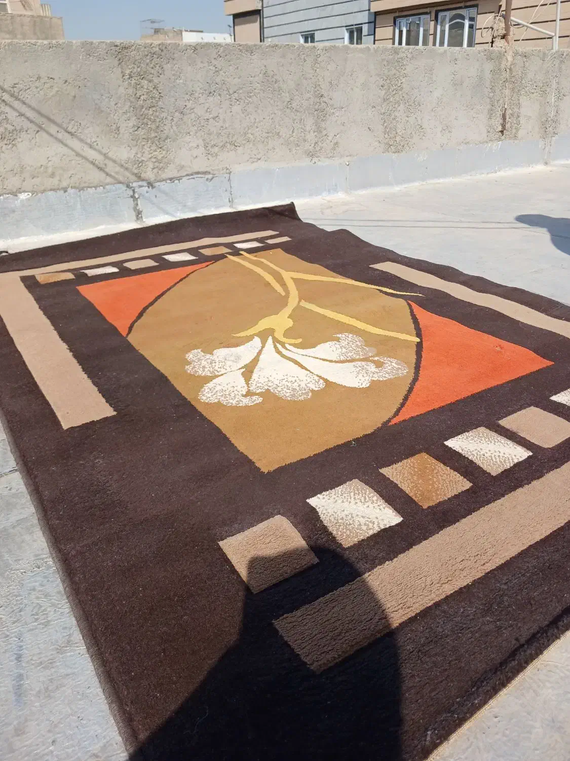 فرش وگاز زمینی وگهواره بچه ودبه ماست|فرش|نسیم‌شهر, |دیوار