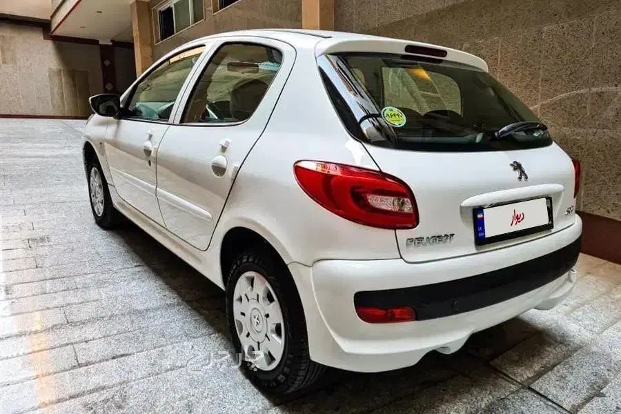 ۲۰۷ دنده ای سقف فلز فول|خودرو سواری و وانت|قزوین, |دیوار