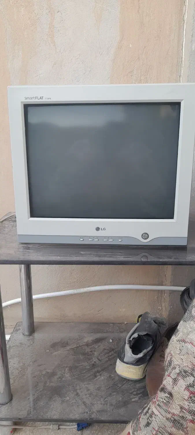 مانیتور کامپیوتر ۱۷ اینچ ال جی|قطعات و لوازم جانبی رایانه|سمنان, |دیوار