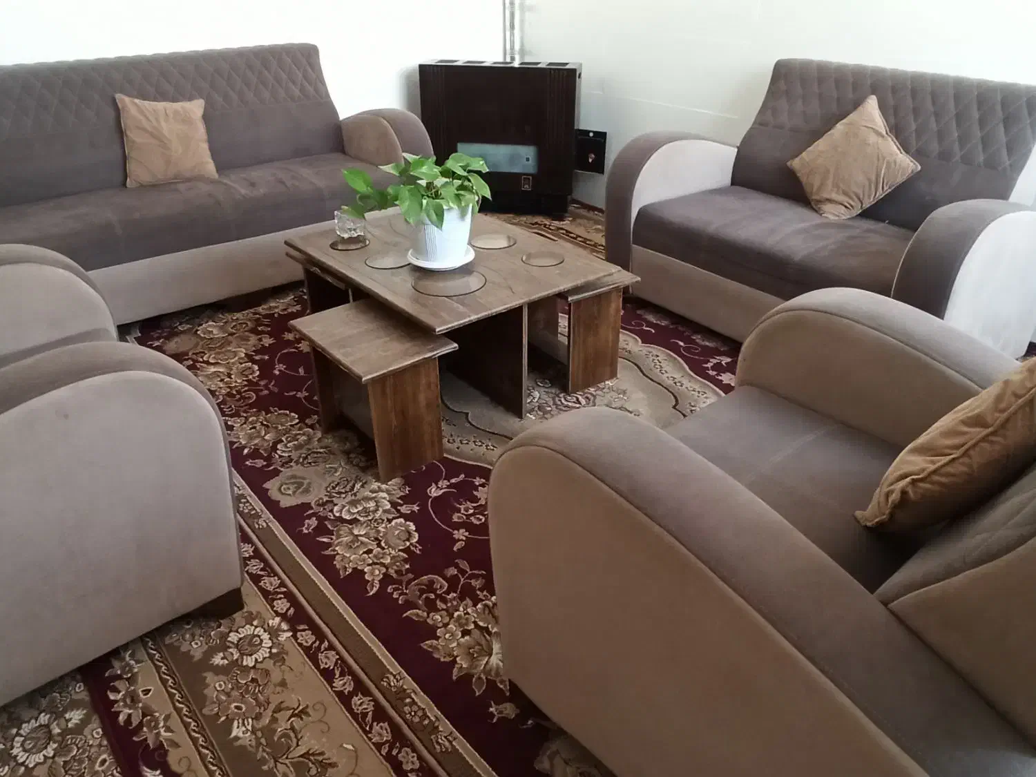 اجاره روزانه هفتگی ماهانه مرکزشهر|اجارهٔ کوتاه‌مدت آپارتمان و سوئیت|مرودشت, دولت آباد|دیوار