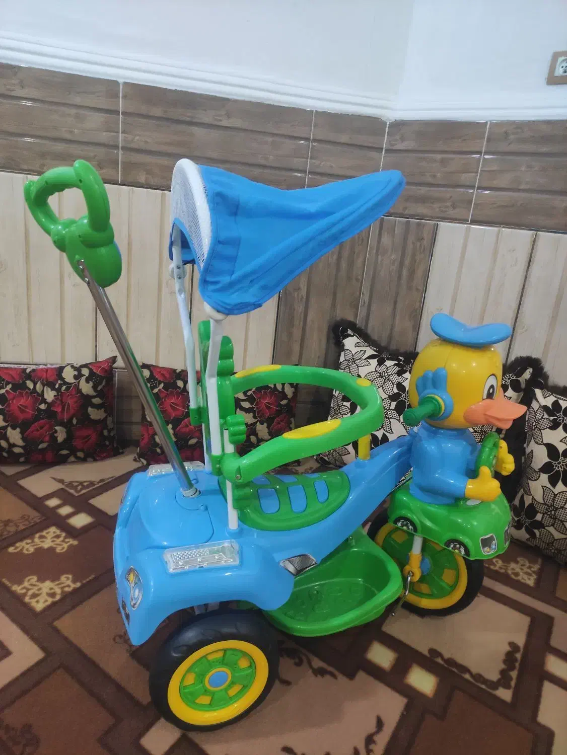 یه عدد سه چرخه موزیکال خارجی|دوچرخه، اسکیت، اسکوتر|میناب, |دیوار