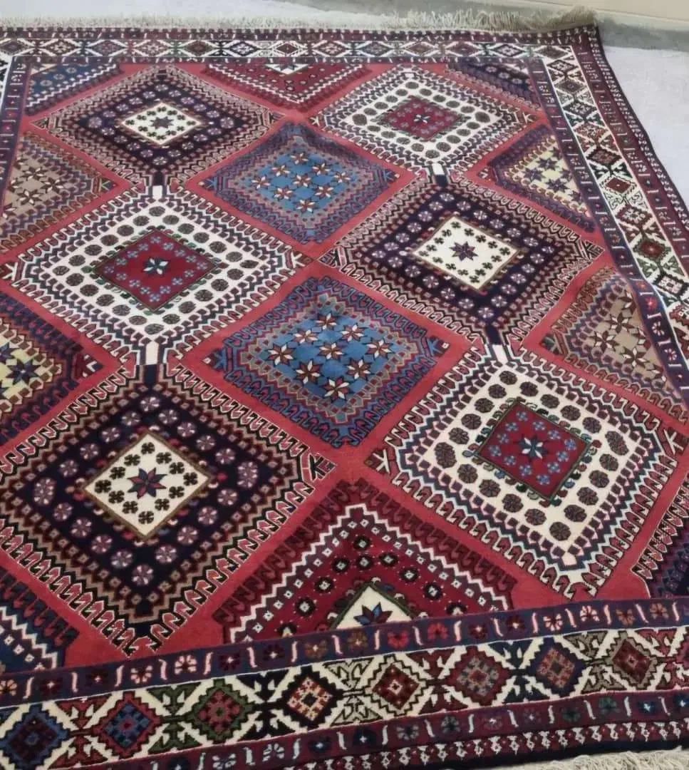 فرش|فرش|اصفهان, حسین‌آباد|دیوار