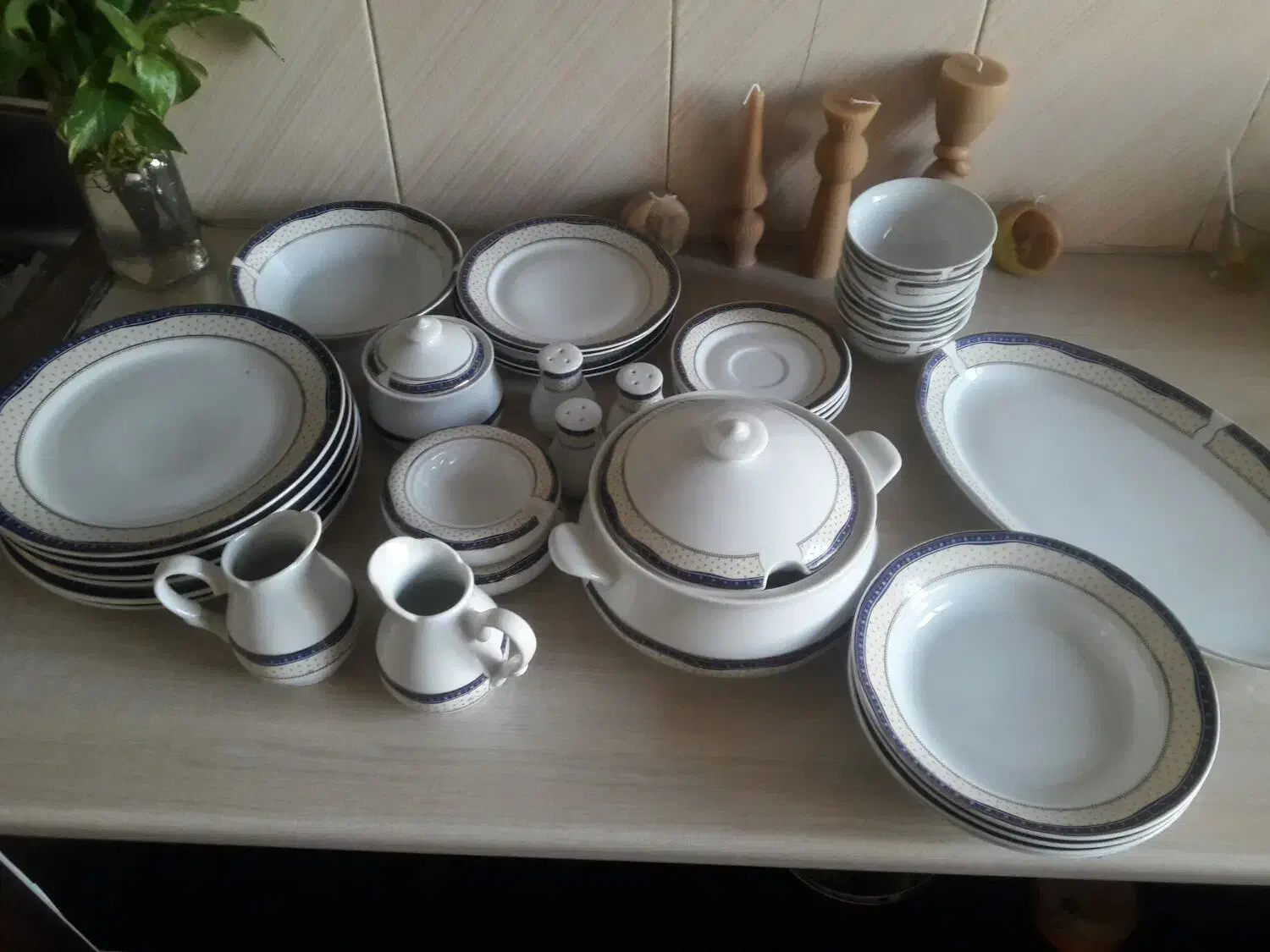 چینی البرزدر حد نو کم کار کرده|ظروف سرو و پذیرایی|قم, پردیسان|دیوار