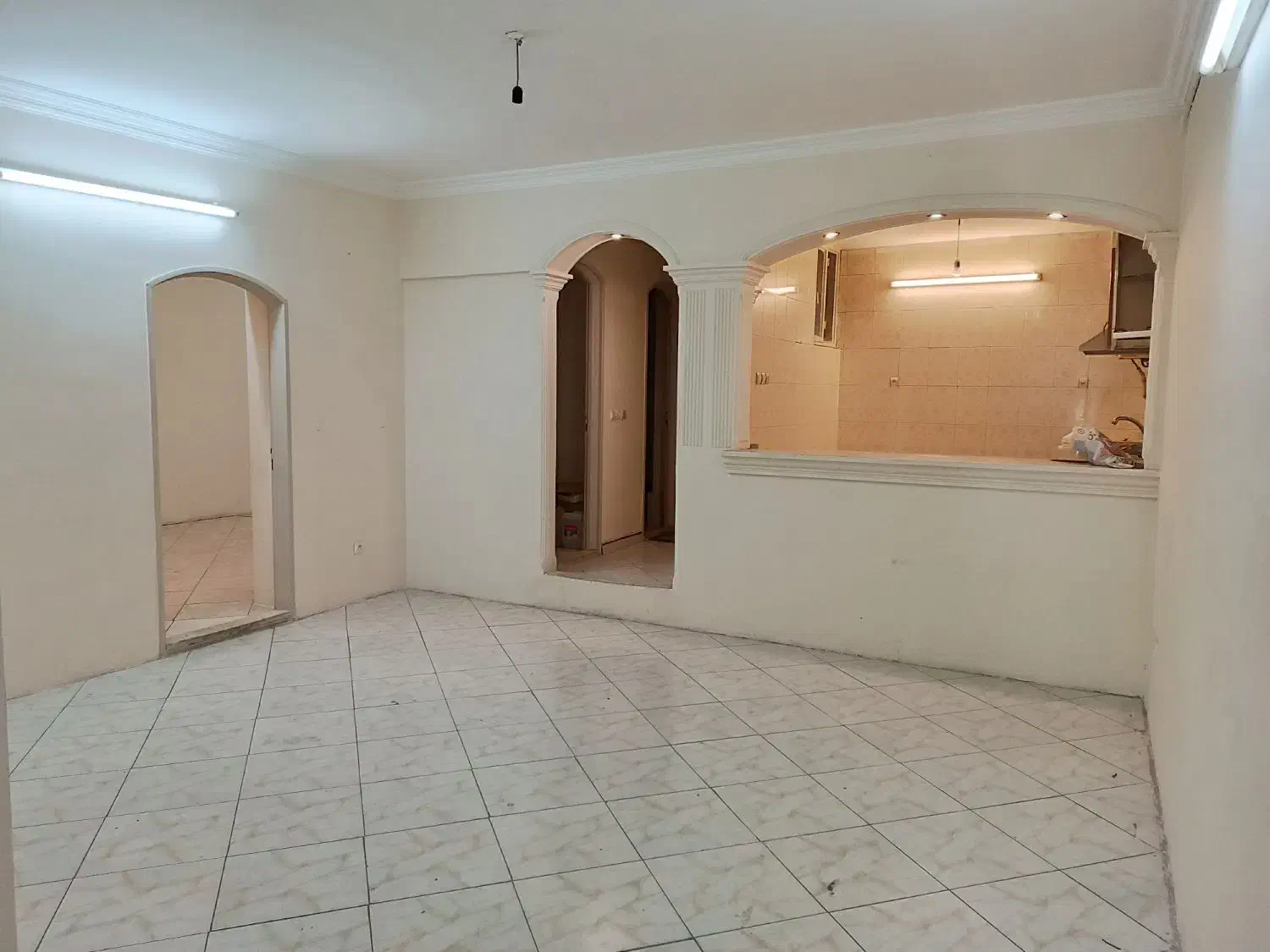 خبیری ۸۰ متری بدون مالک رو به خیابان|اجارهٔ آپارتمان|مشهد, کوشش|دیوار