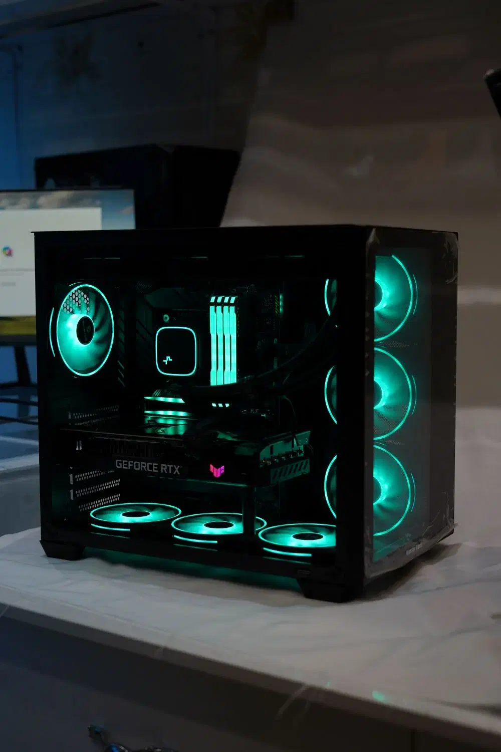 کیس گیمینگ نسل ۱۳|رایانه رومیزی|بروجرد, |دیوار