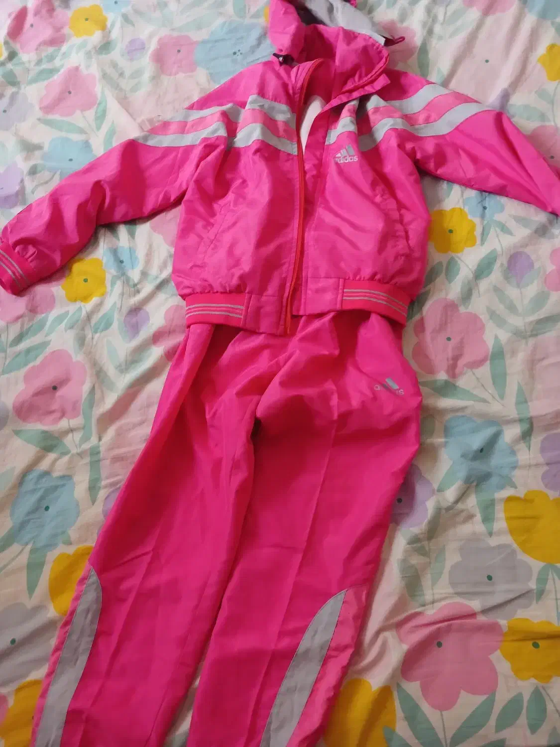 ست ورزشی دخترانه|لباس|دوگنبدان, |دیوار