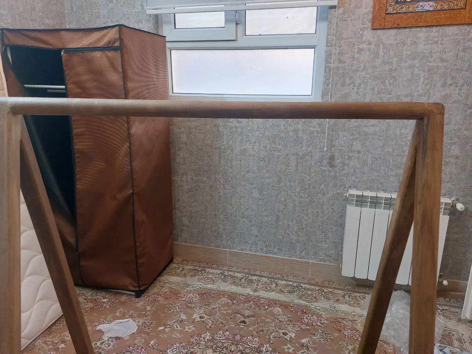 جا گلدانی چوب گردو محکم|گل و گیاه طبیعی|قم, انسجام|دیوار