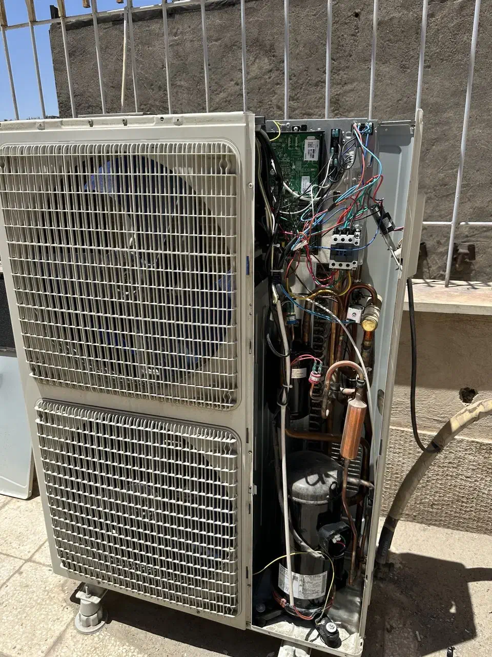 خدمات تعمیر،شارژ گاز،سرویس و نصب اسپیلتوکولرگازی|خدمات پیشه و مهارت|کیش, |دیوار